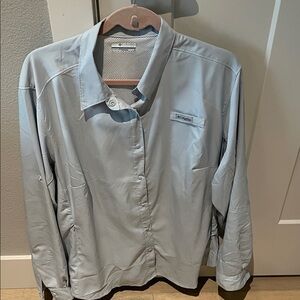 Women's Light Gray Columbia Omni-Shade blouse/jacket